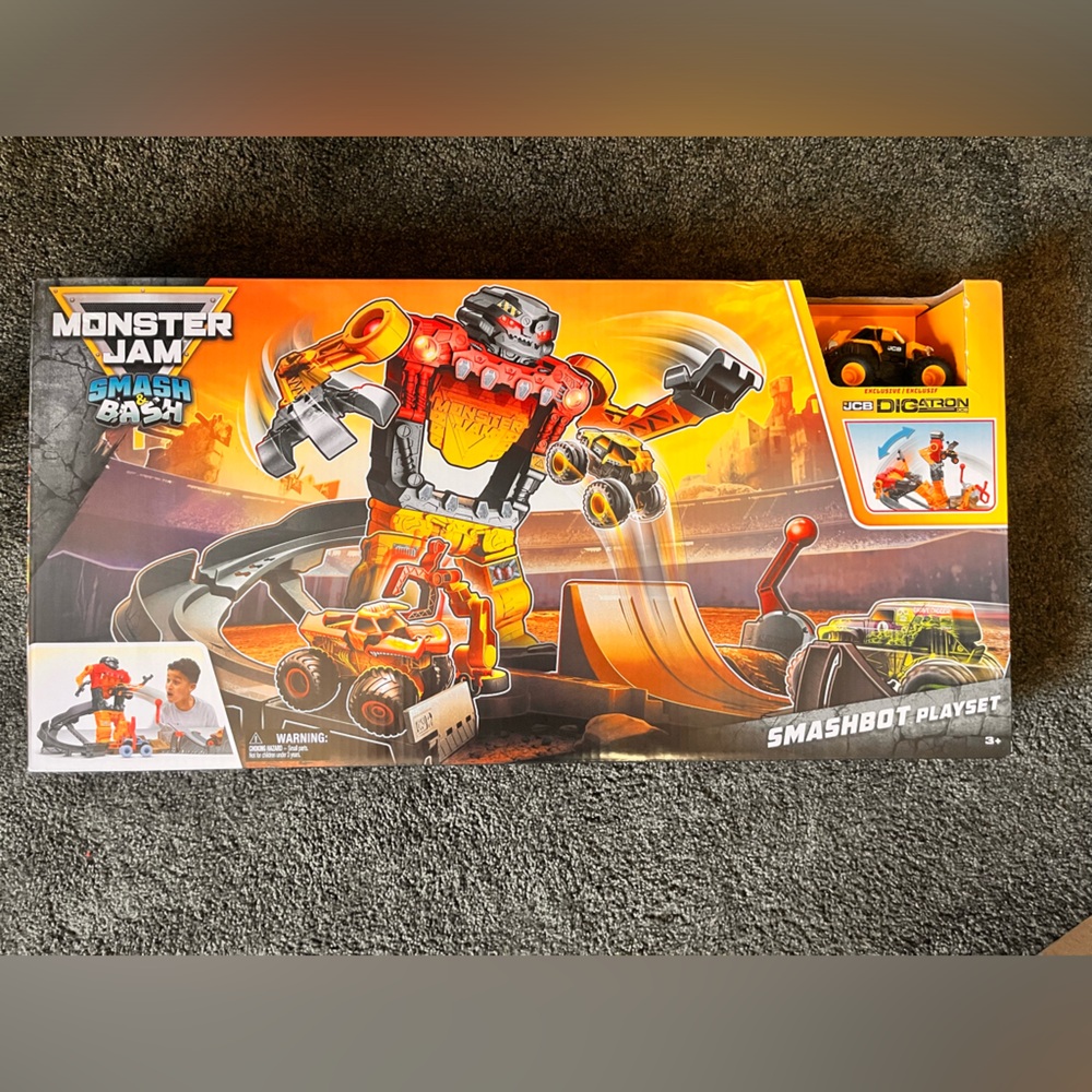 Smash Bash Smashbot Playset - Red, Yellow, and Black